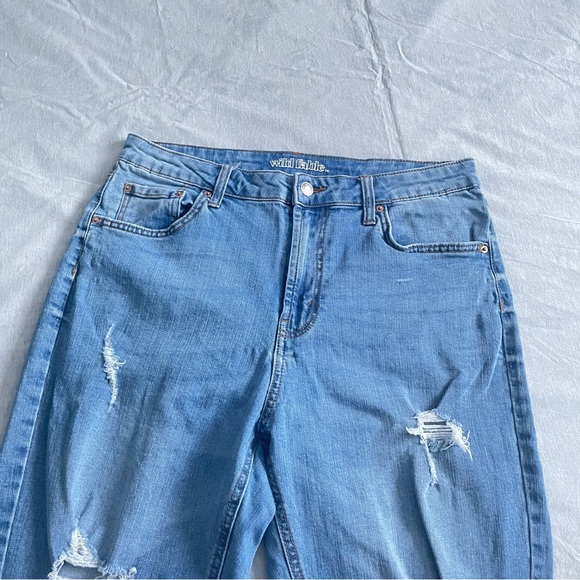 Wild Fable High Rise Distressed Mom Jean - 12/31 - Picture 5 of 8